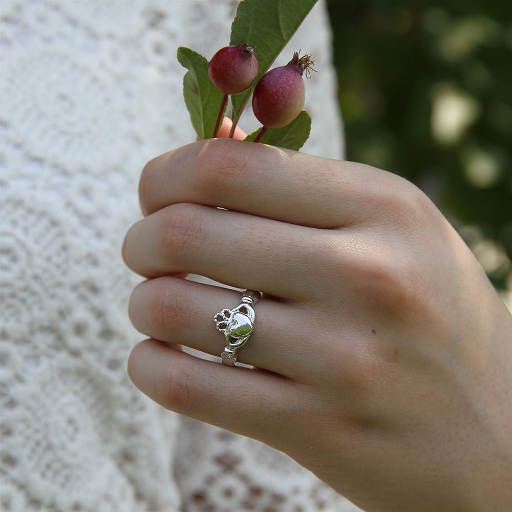 Vintage Ornate Silver Celtic Claddagh sale Ring Size 8